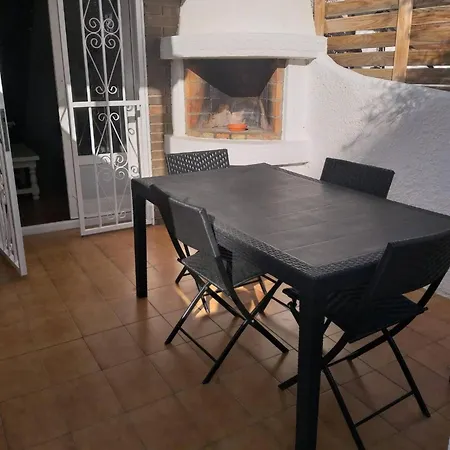 Holiday home Casita Con Jardin Cerca Playa Roses